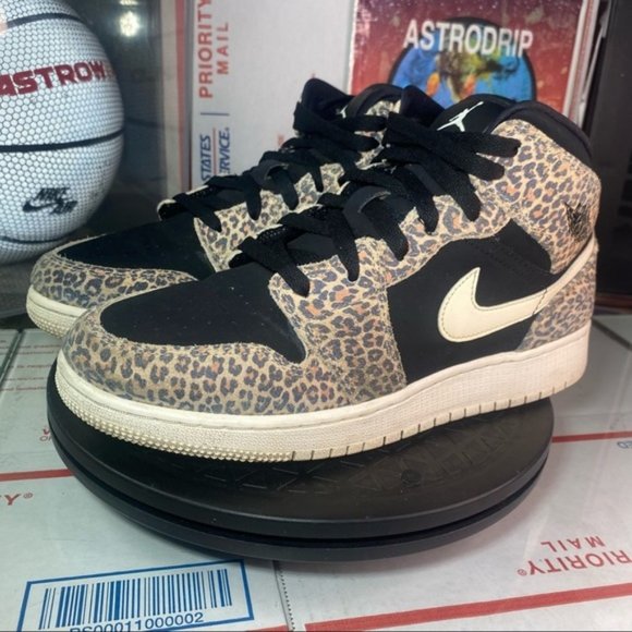 Air Jordan Mid SE GS 'Leopard'